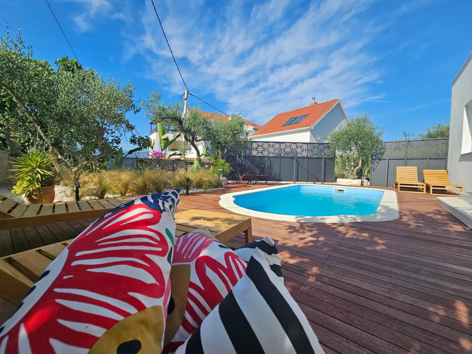 The Three Flowers Pool House Trogir Eksteriør bilde