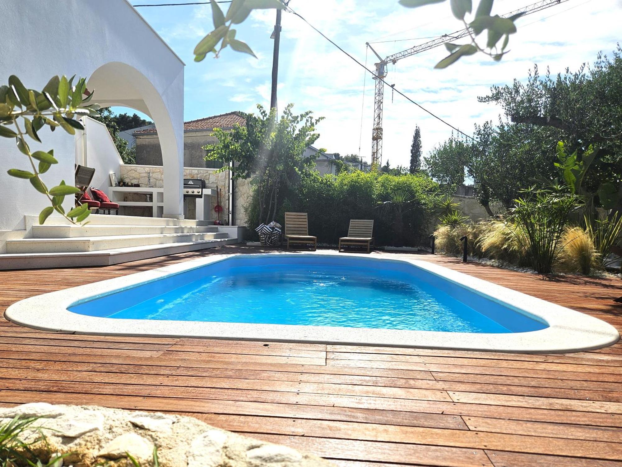 The Three Flowers Pool House Trogir Eksteriør bilde