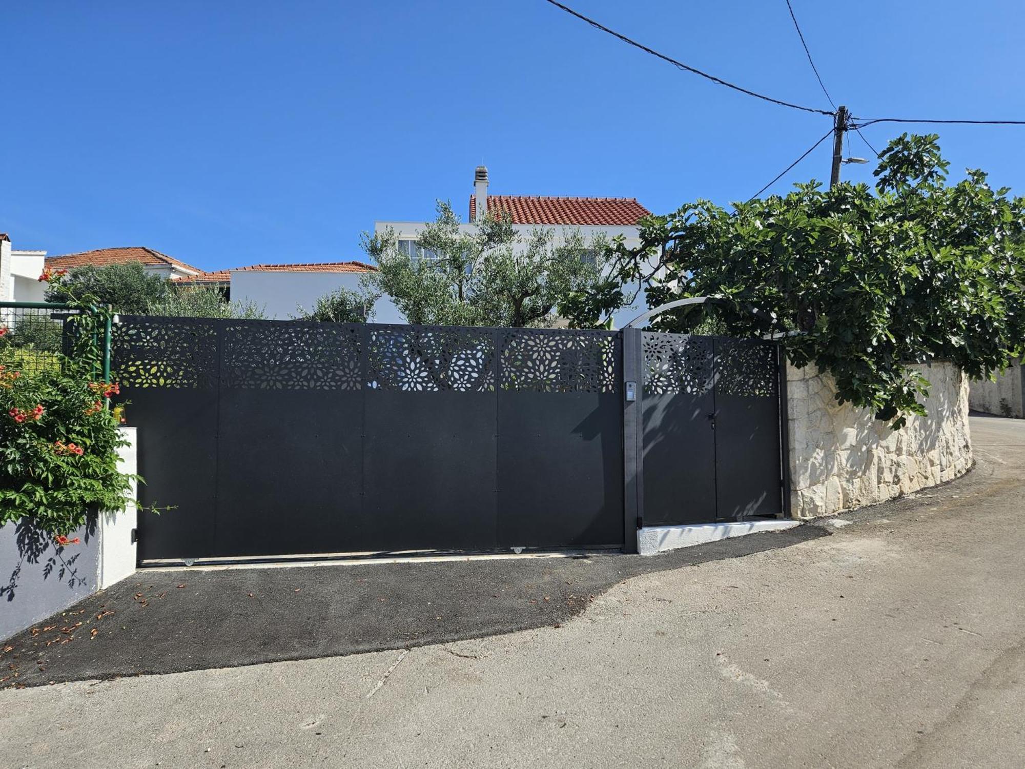The Three Flowers Pool House Trogir Eksteriør bilde