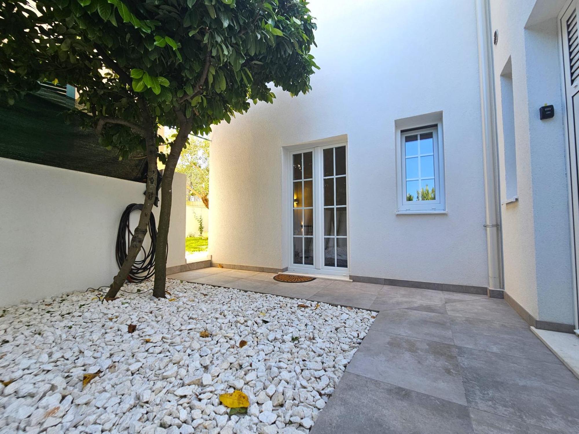 The Three Flowers Pool House Trogir Eksteriør bilde